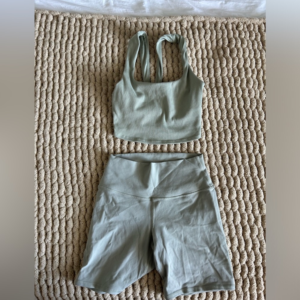 Alo Yoga Matching Set Sage Green